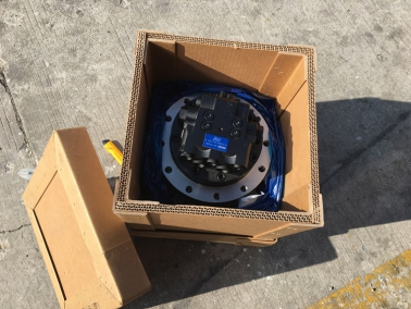 PC60-6行走(zou)總成