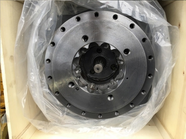 PC200-7行走(zou)牙箱