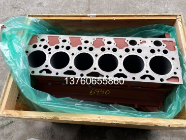 D7E原(yuan)裝(zhuang)髮(fa)動(dong)機(ji)缸體(ti)