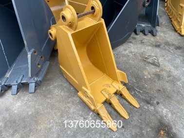 CAT307內(nei)寬300加厚(hou)挖鬭(dou)