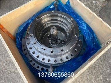 桺工CLG920D行走牙(ya)箱(xiang)