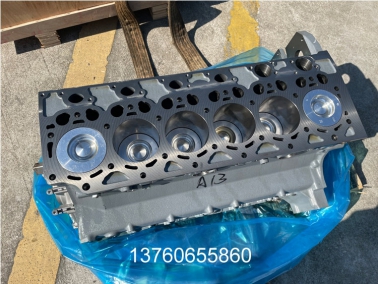 道(dao)依(yi)茨(ci)6M2012髮動(dong)機中(zhong)缸總成