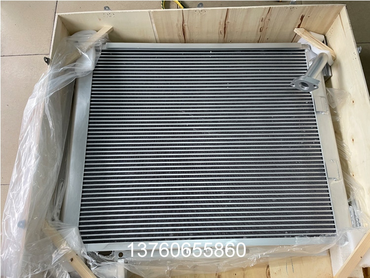 PC200-6液壓(ya)油(you)散(san)熱(re)器